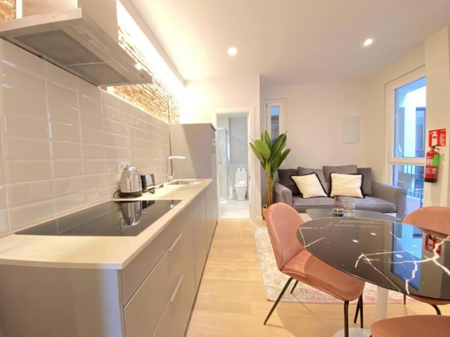 Apartamentos En La Latiina Мадрид Екстериор снимка